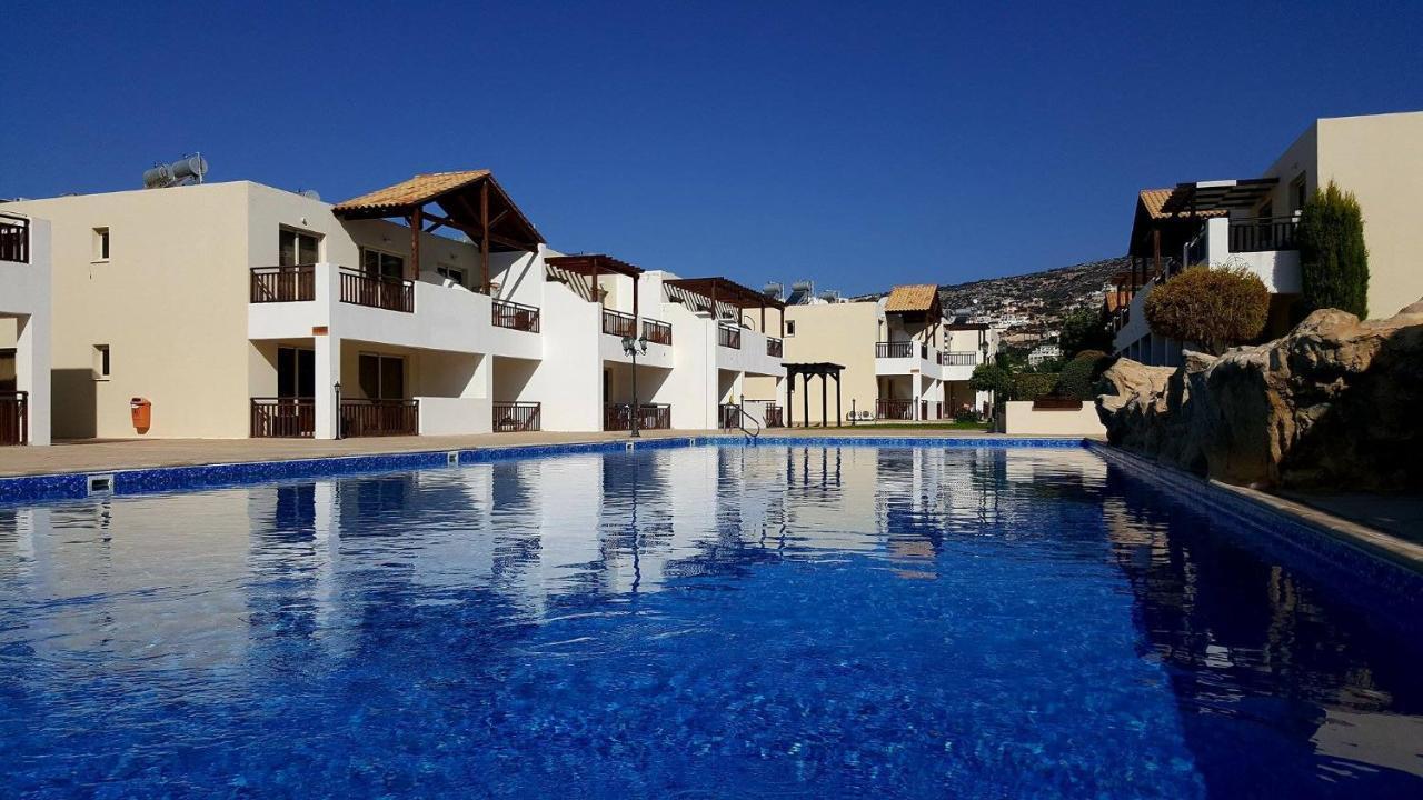 Appartement 2 Bedroom E8 Located Pool Level, Sea View, Free Wifi Peyia